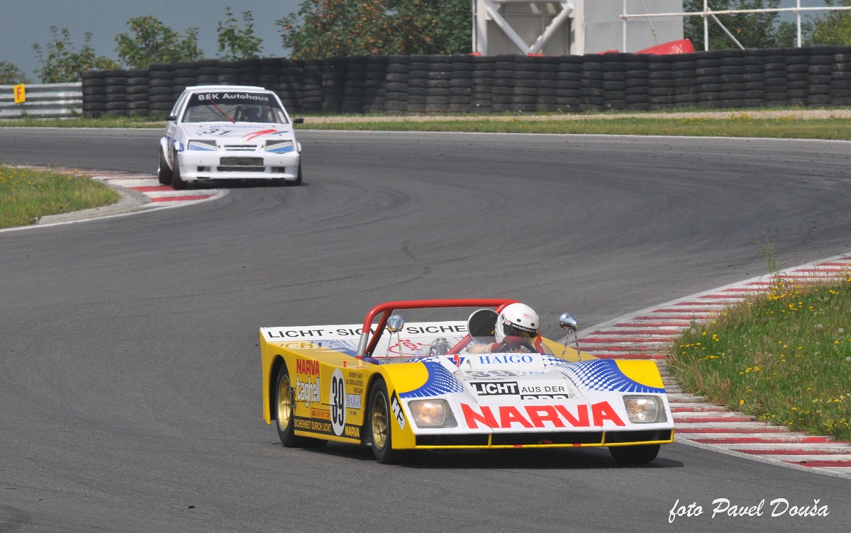 35 MOST 2011_37plackastara.jpg